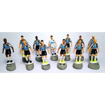 Subbuteo Andrew Table Soccer Newcastle 2018-19 kit only 12 players no bases no box